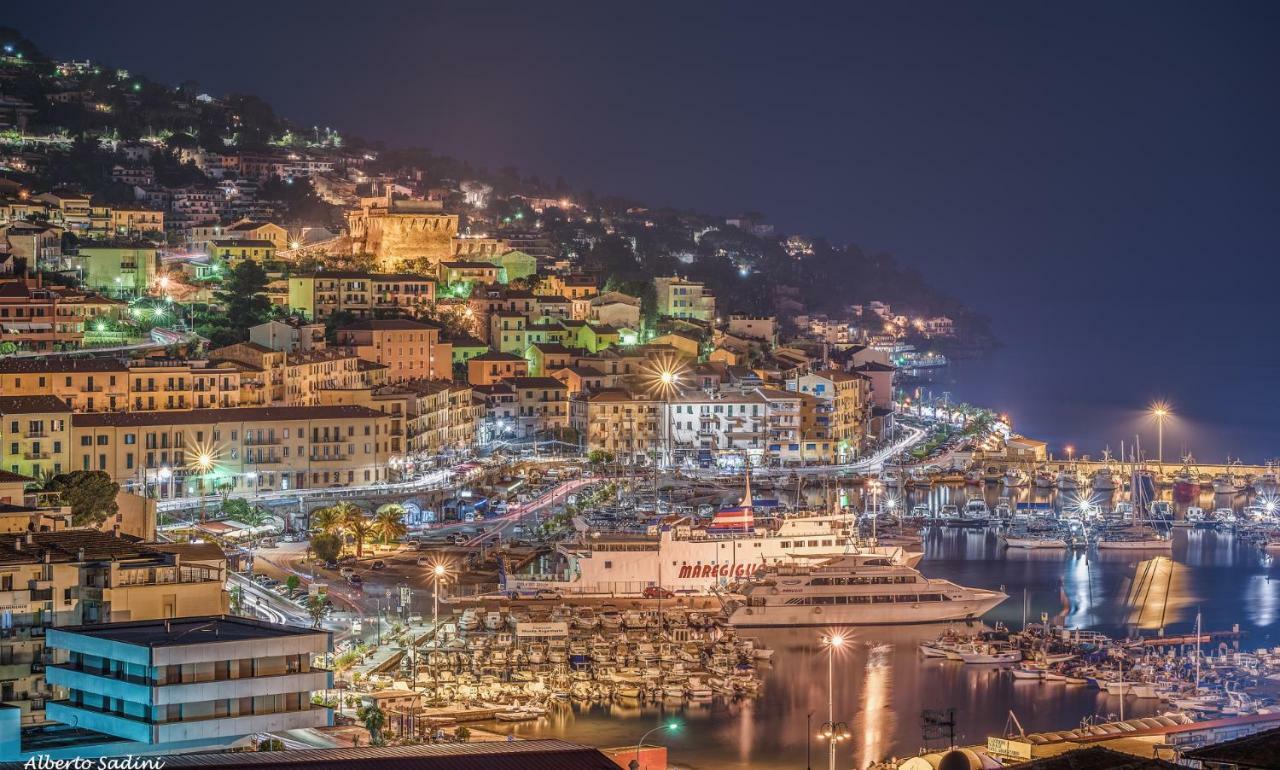 Casa Di Martina Lägenhet Porto Santo Stefano  Exteriör bild